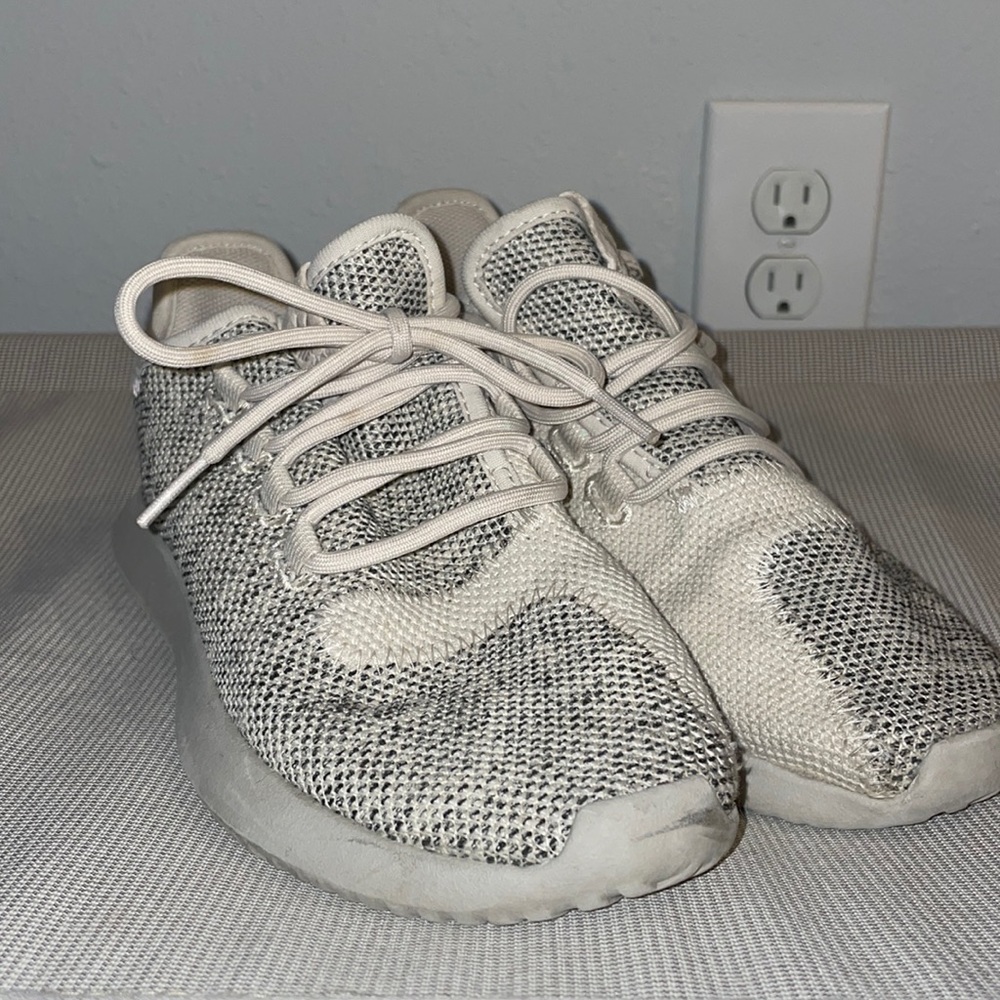 Adidas ortholite cream tennis shoes, size 5